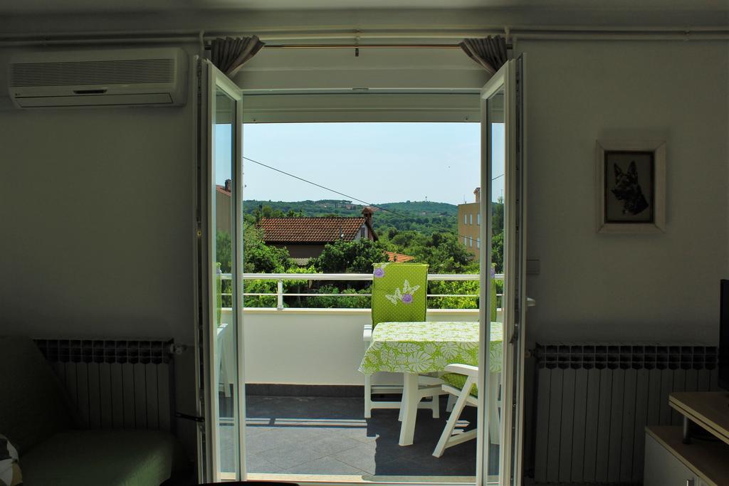 Apartment Eni Rovinj Exterior photo
