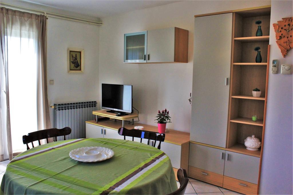 Apartment Eni Rovinj Exterior photo